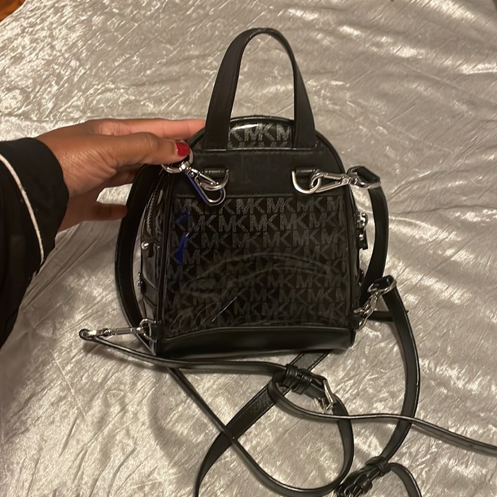 Michael kors mini backpack - Picture 2 of 5